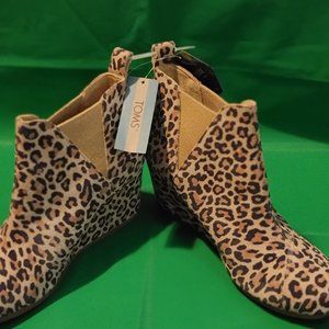Toms Leopard print wedges